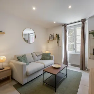 le-petit-bijou-de-tournon-confort-et-moderne.hotels-rhonealpes.com/